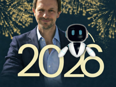 Man in pak naast futuristische robot, met vuurwerk op de achtergrond en grote cijfers '2026' op de voorgrond.