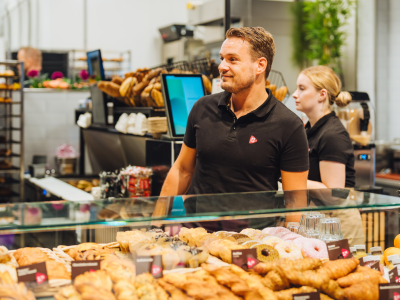 Bakker Bart verwelkomt twee nieuwe ondernemers: Gert Haveman en Niek Westerhof maken hun droom waar