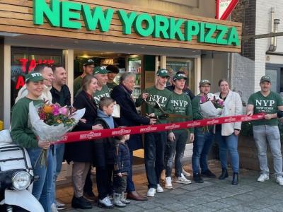 Feest in Middelharnis: Nieuwe New York Pizza-vestiging geopend! 