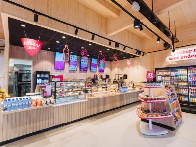 Tango × Bakker Bart