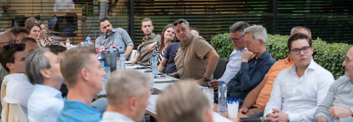 tweede header