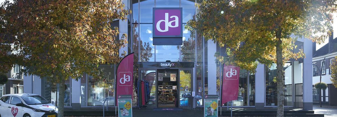DA